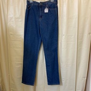 Gloria Vanderbilt Jeans, NWT, stretch classic fit jeans, size 10 long.